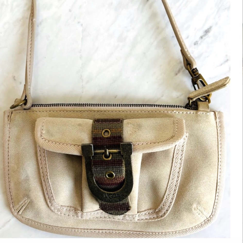 UGG wristlet
